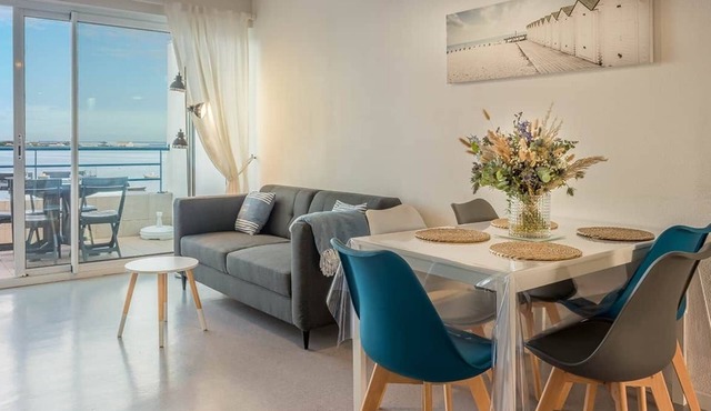 REF 335 Port-Louis apartment type 3 sea view