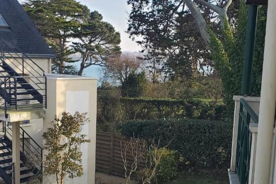 Renovated 2-bedroom apartment, full sea view, 4 people