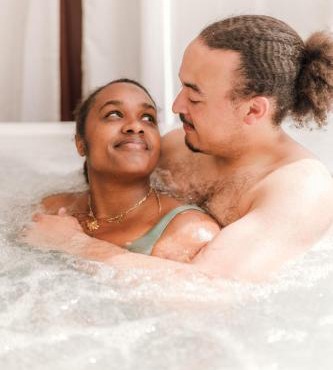 ROULOTTE NATURE ET SON SPA jacuzzi