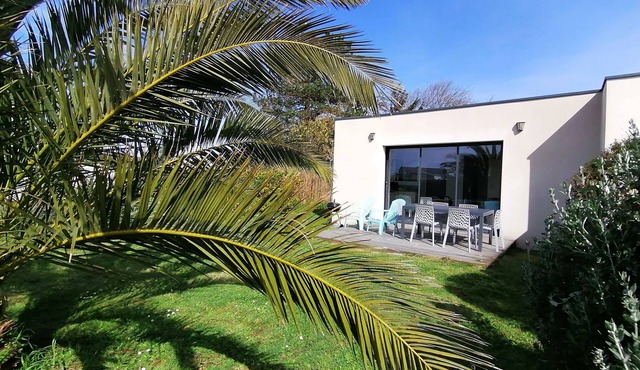 Sarzeau 100 m from the beach and coastal paths, beautiful house with all comforts