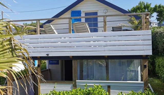 Sea view lodge & Jacuzzi in Brittany: beaches 150 m away