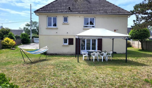 Seaside House Alizée with Private Terrace, Garden and Wi-Fi