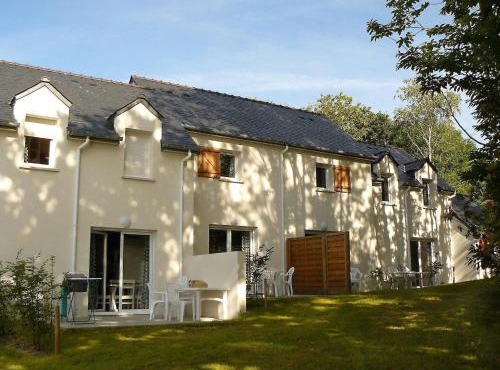 Spacious Duplex Cabin Cottage for 6