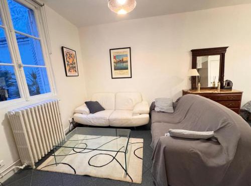 STUDIO 86 rue LEVIS 75017