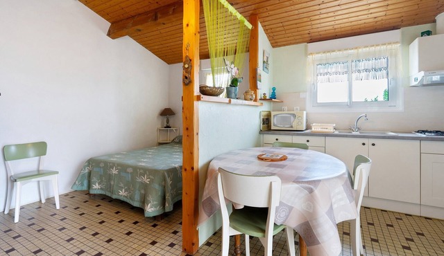 Studio at the Farm – Peaceful Retreat for 2 Guests