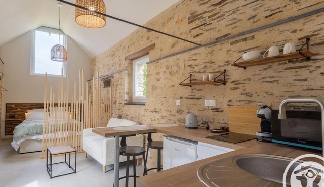 Studio climatisé, village paisible - FR-1-622-122