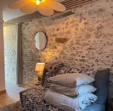 Studio de caractère en pierre