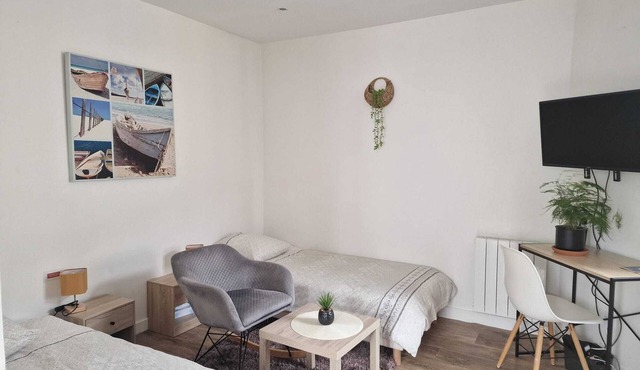 Studio in Laval city center