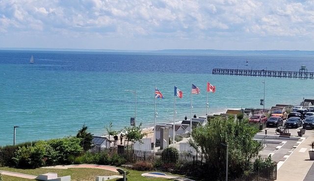Studio, magnificent sea view