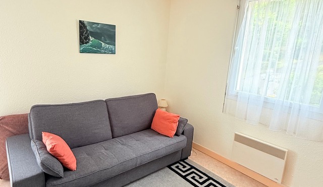 Studio with balcony and parking near the beach