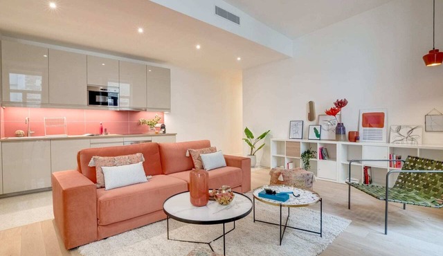 Sweett | Turenne I - Three Bedroom Apartment, Sleeps 6