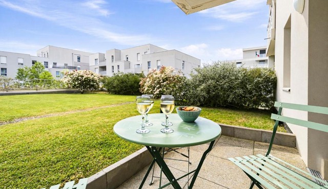 T2 moderne avec terrasse, central et calme
