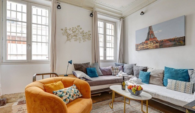 TBS 221 - Nice apartment close to the Musée Grévin