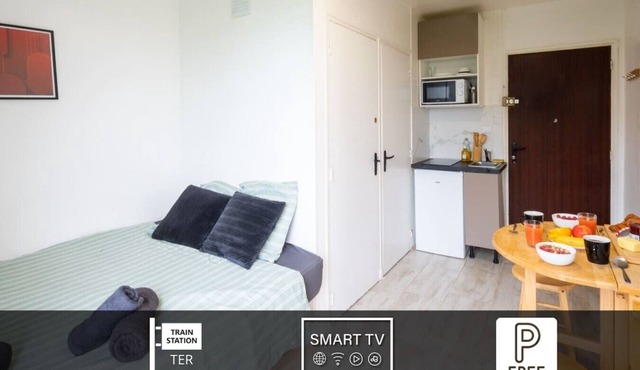 The Essentials - Sleeps 1