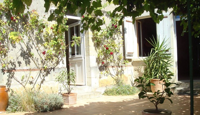 The romantic bedroom in Vouvray. Capacity 4 people