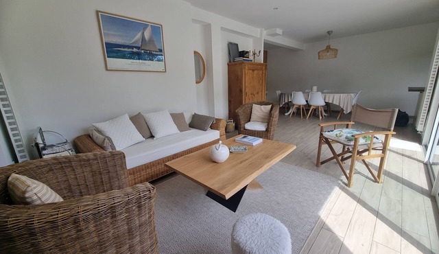 The spacious house in St-Lunaire, 5 minutes from the beach