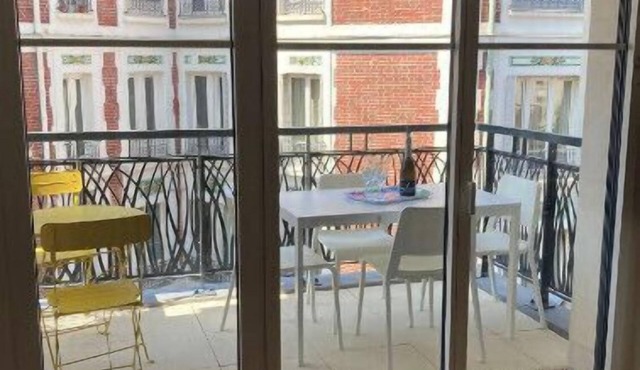 Very nice 40 m² quiet in Suresnes with parking