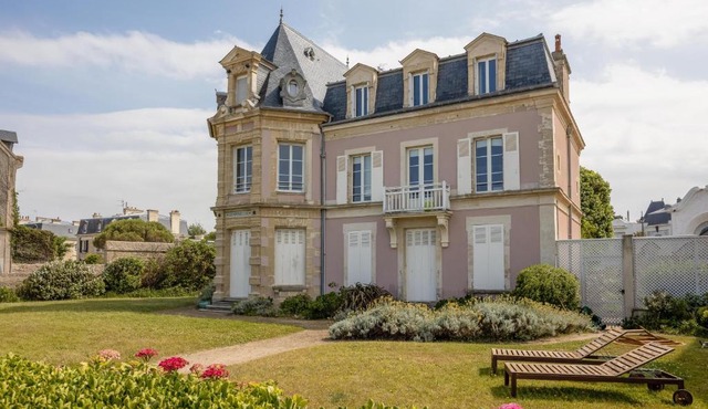 Villa Les Hirondelles - Appartement avec Jardin Front de mer