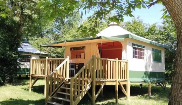 ZEcamping 3 étoiles animaux acceptés locatif BBQ 31m2 4 pers