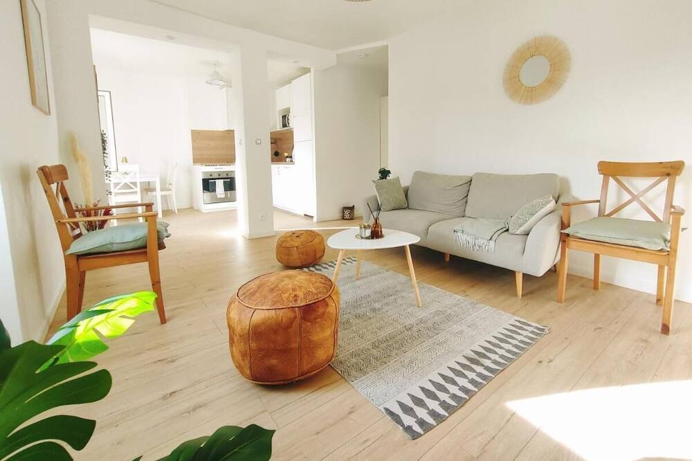 Sainte-Anne - Zone portuaire Apartment | Appartement Paisible et Confortable - Centre, Bord de Loire et Proche Tramway