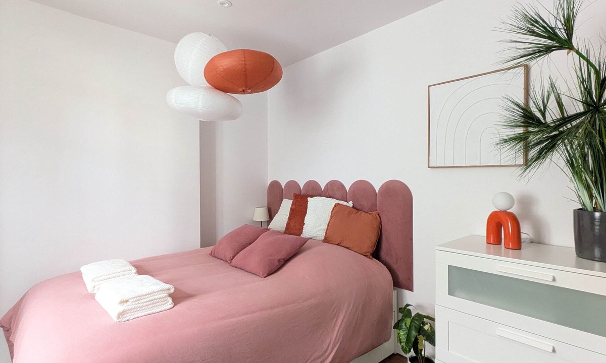 Saint-Aubin-du-Cormier Apartment | 2 independent studios, quiet, downtown, cosy