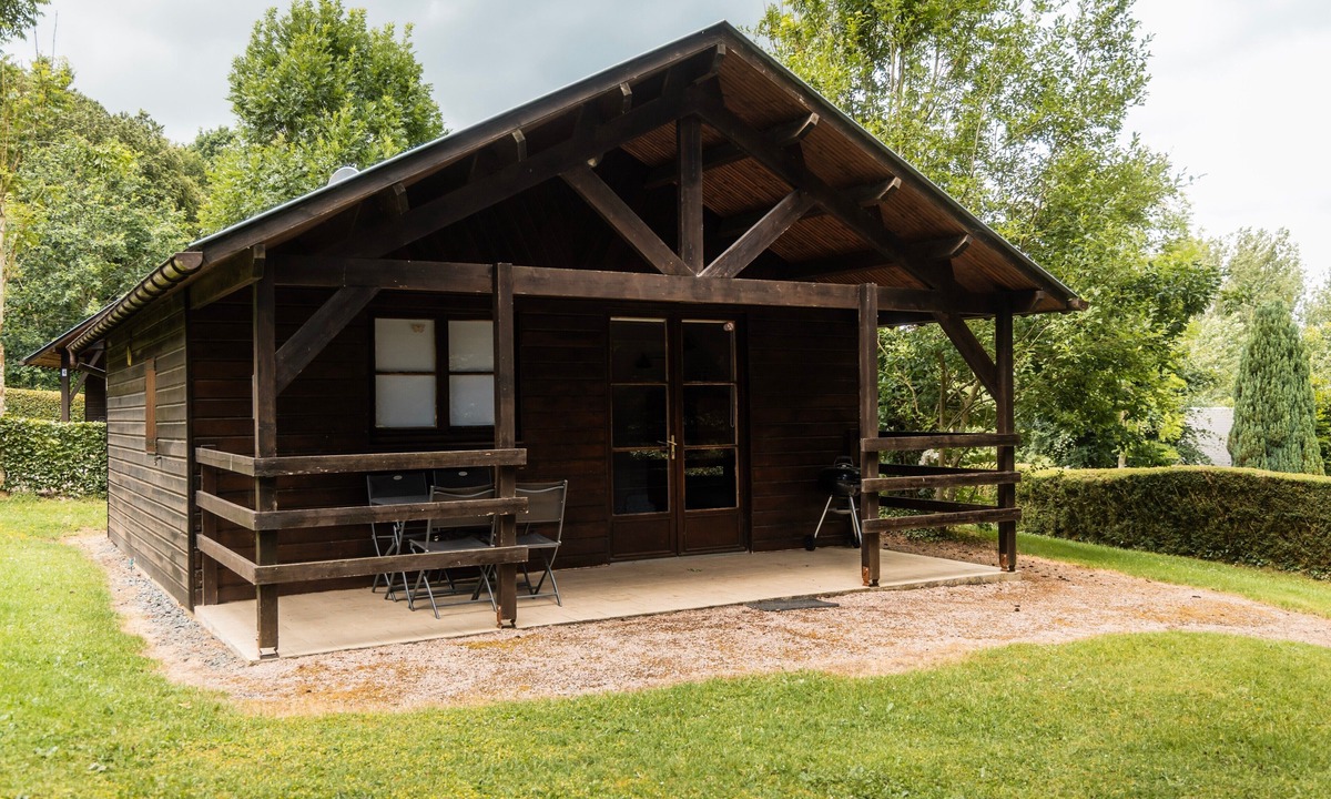 Auquainville House | Domaine de Guillaume, Chalet Frequin 4p with Shared Pool, Wi-Fi