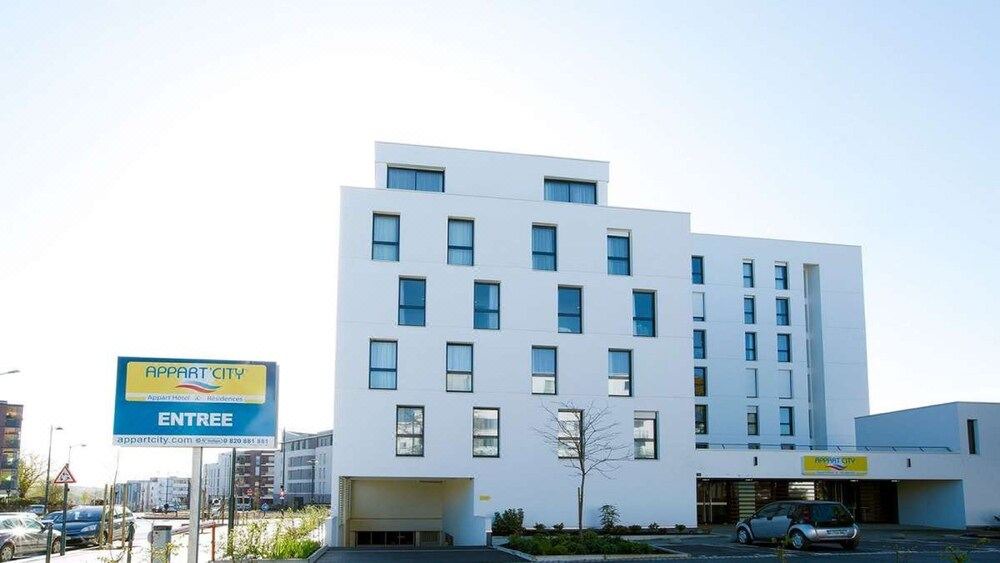 Photo of Buildings in Nord-Saint-Martin