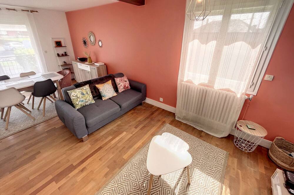 Photo of Livingroom in Donville-les-Bains