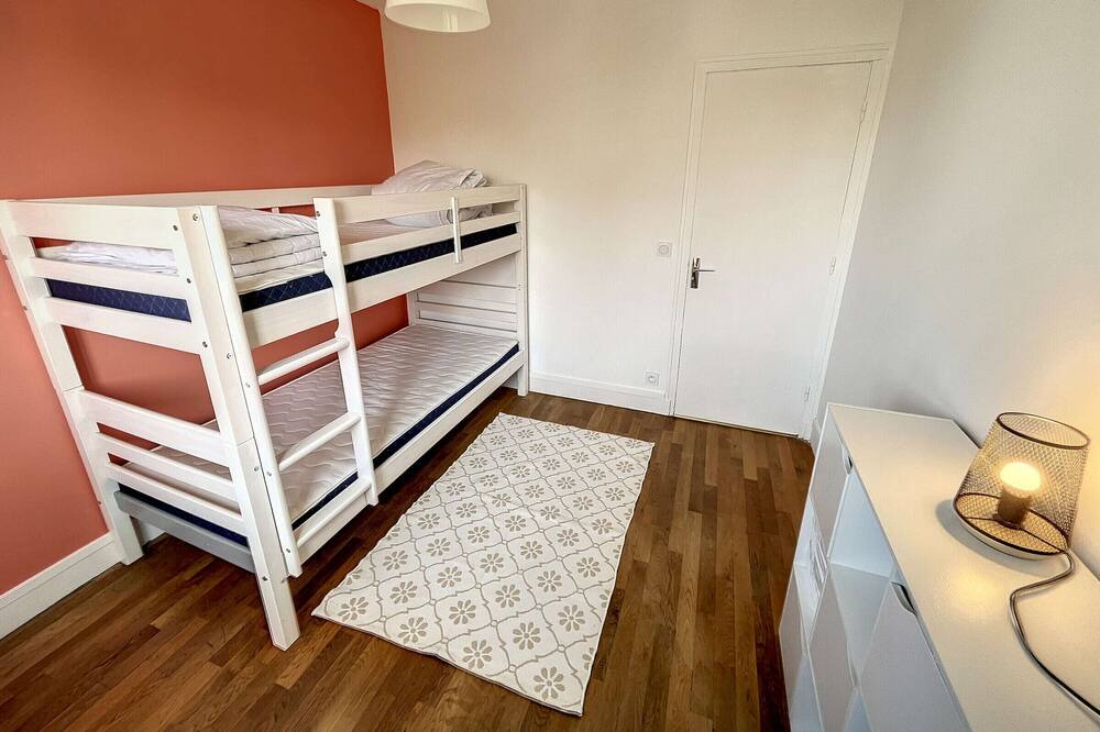 Photo of Bedroom in Donville-les-Bains