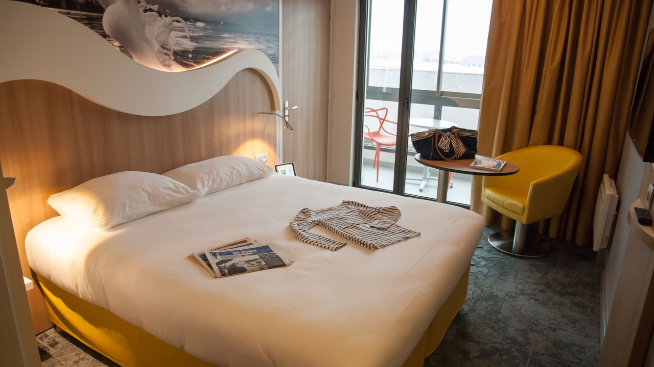 Photo of Bedroom in Saint-Servan