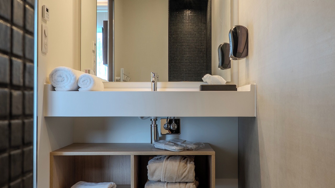 Photo of Bathroom in Colombelles