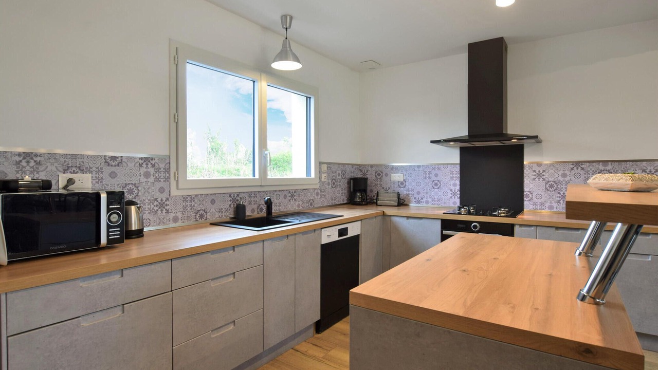 Photo of Kitchen in Gouville-sur-Mer
