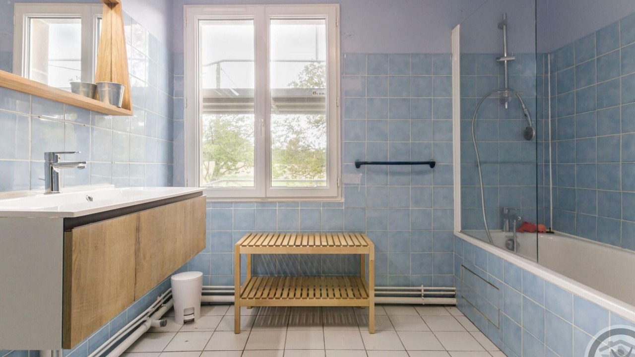Photo of Bathroom in St-Denis-le-Vetu