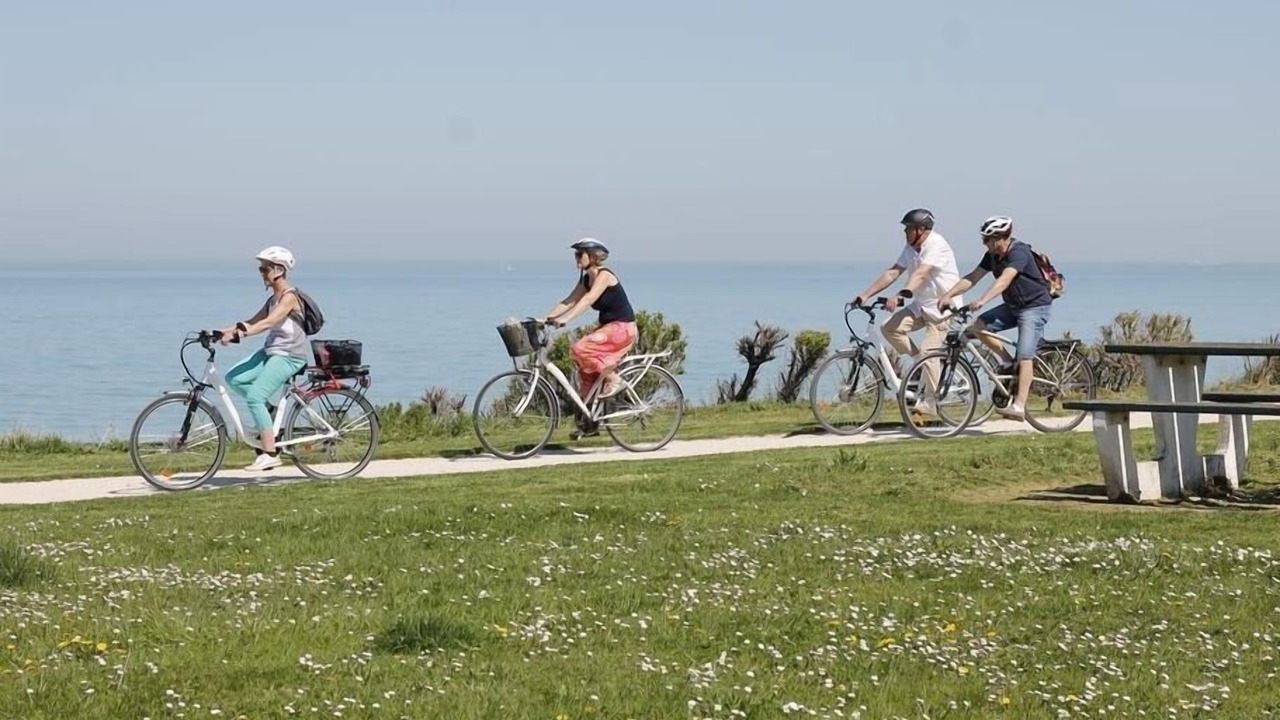 Photo of Others in Bernieres-sur-Mer
