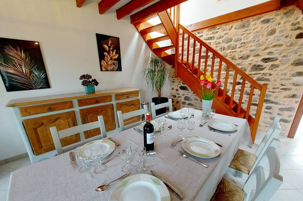 Photo of Kitchen in Saint-Georges-le-Flechard