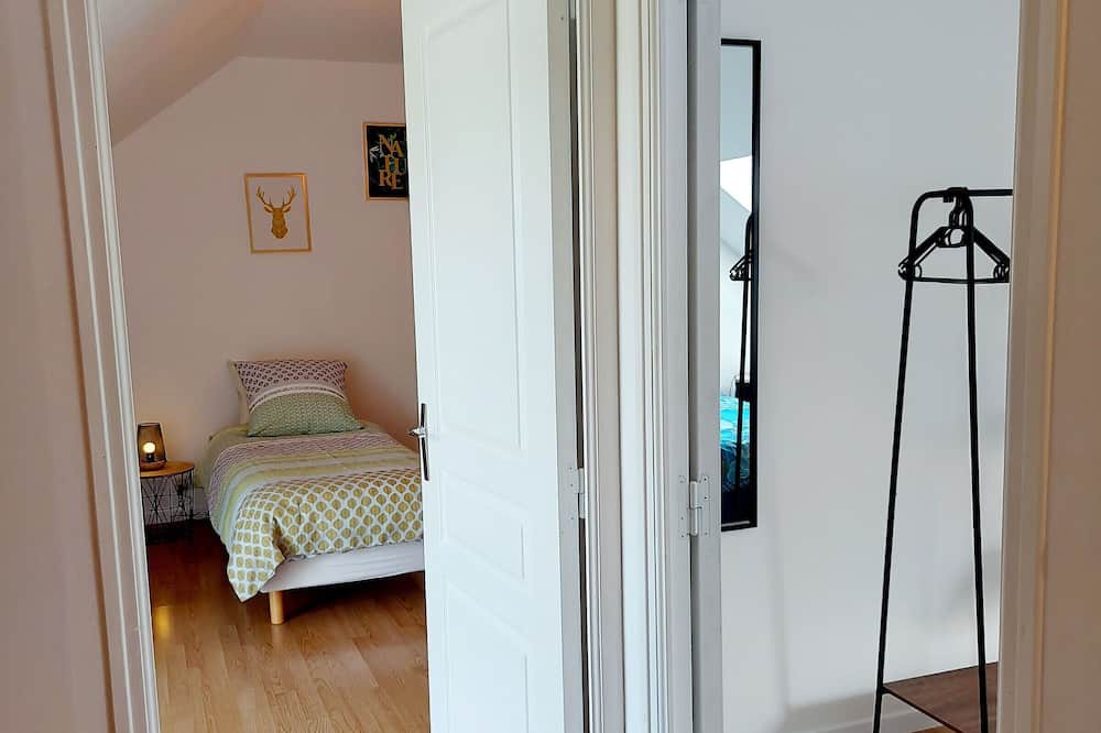 Photo of Bedroom in Saint-Georges-le-Flechard