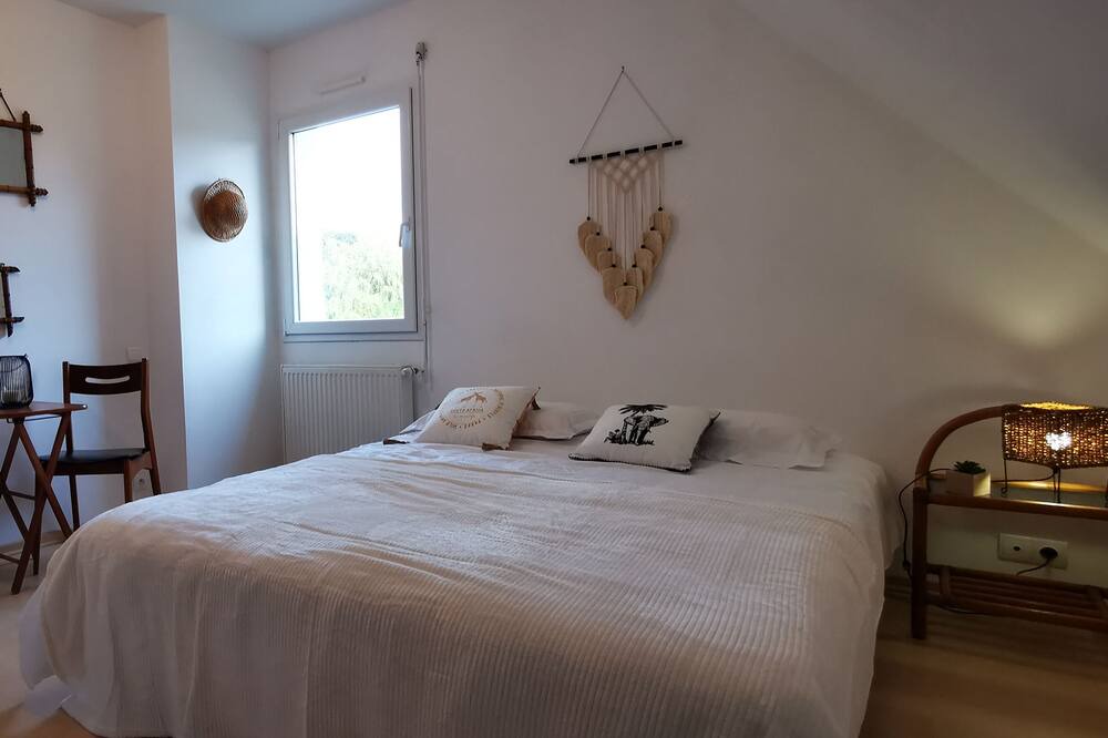 Photo of Bedroom in Breville-sur-Mer