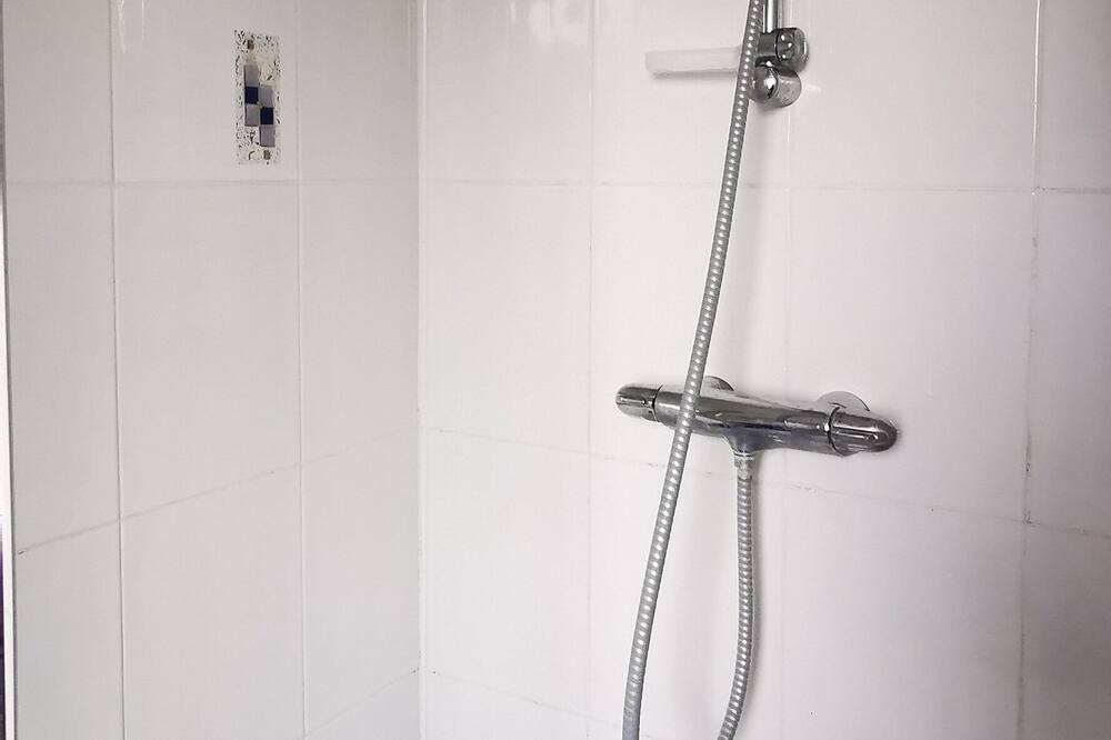 Photo of Bathroom in Breville-sur-Mer