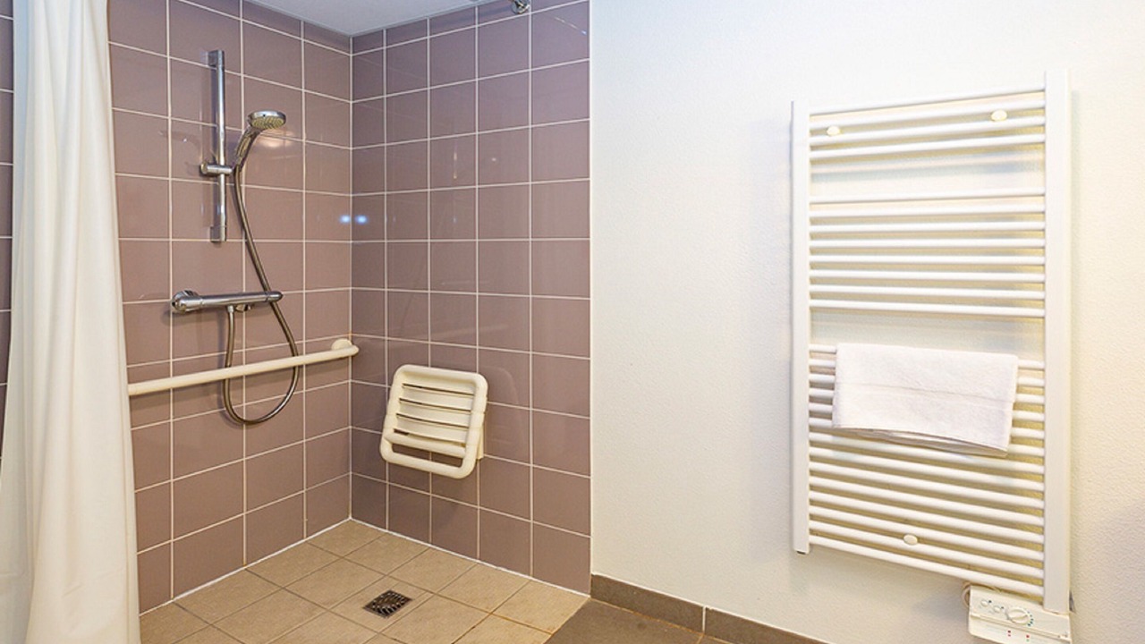 Photo of Bathroom in Roz-sur-Couesnon