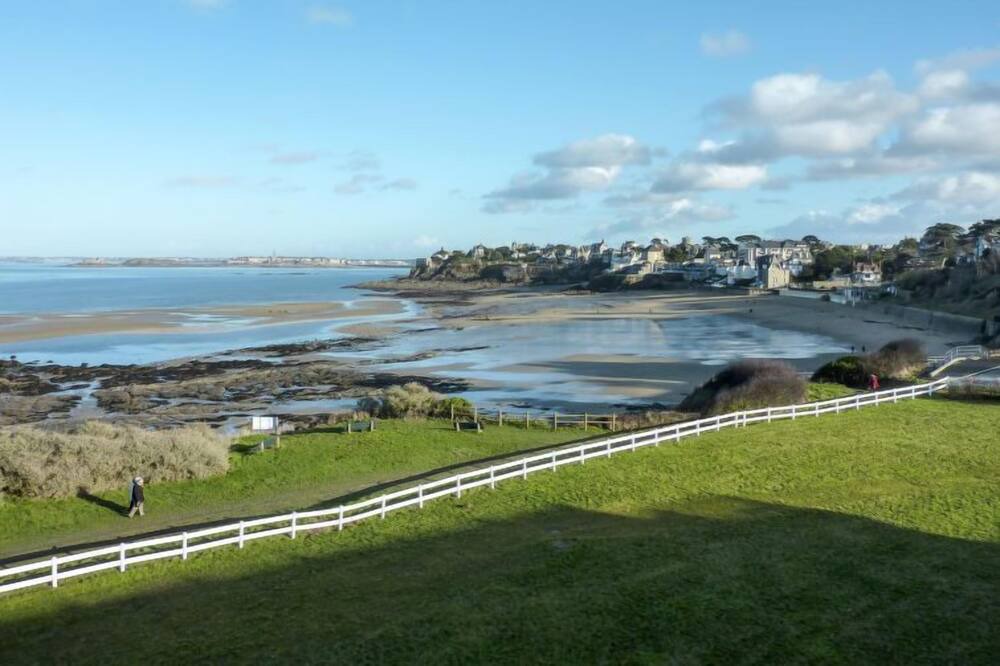 Photo of Others in Dinard