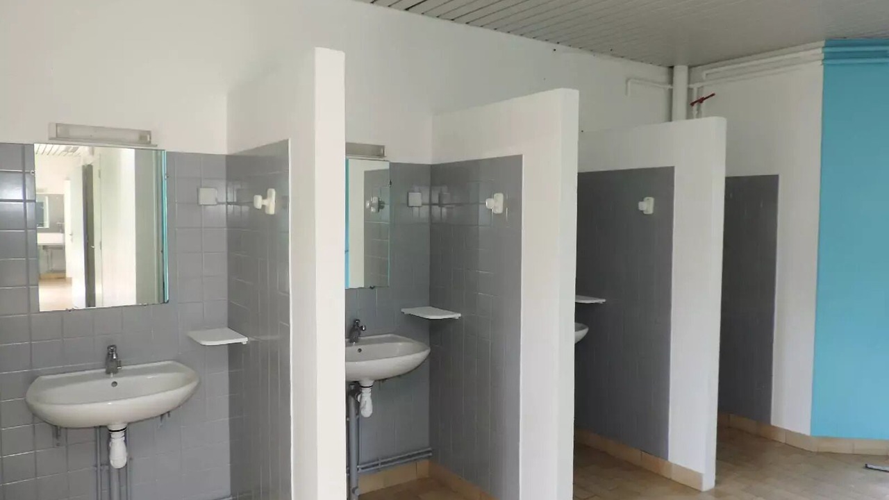 Photo of Bathroom in Illiers-Combray
