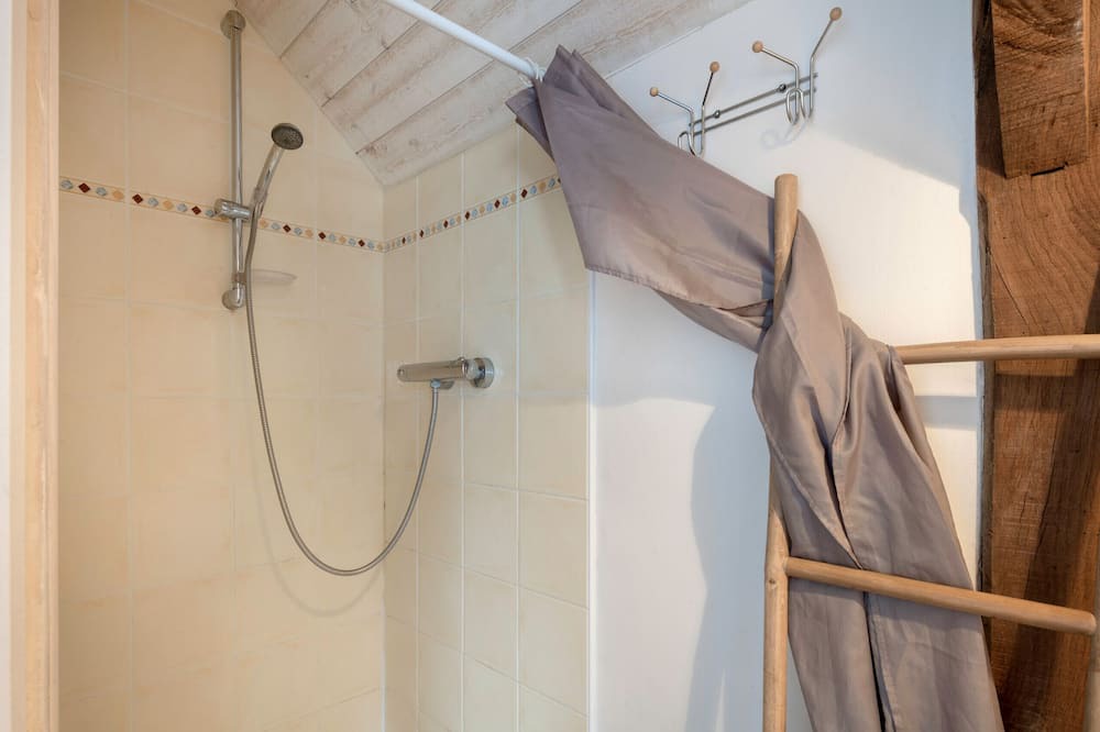 Photo of Bathroom in Saint-Gildas-des-Bois