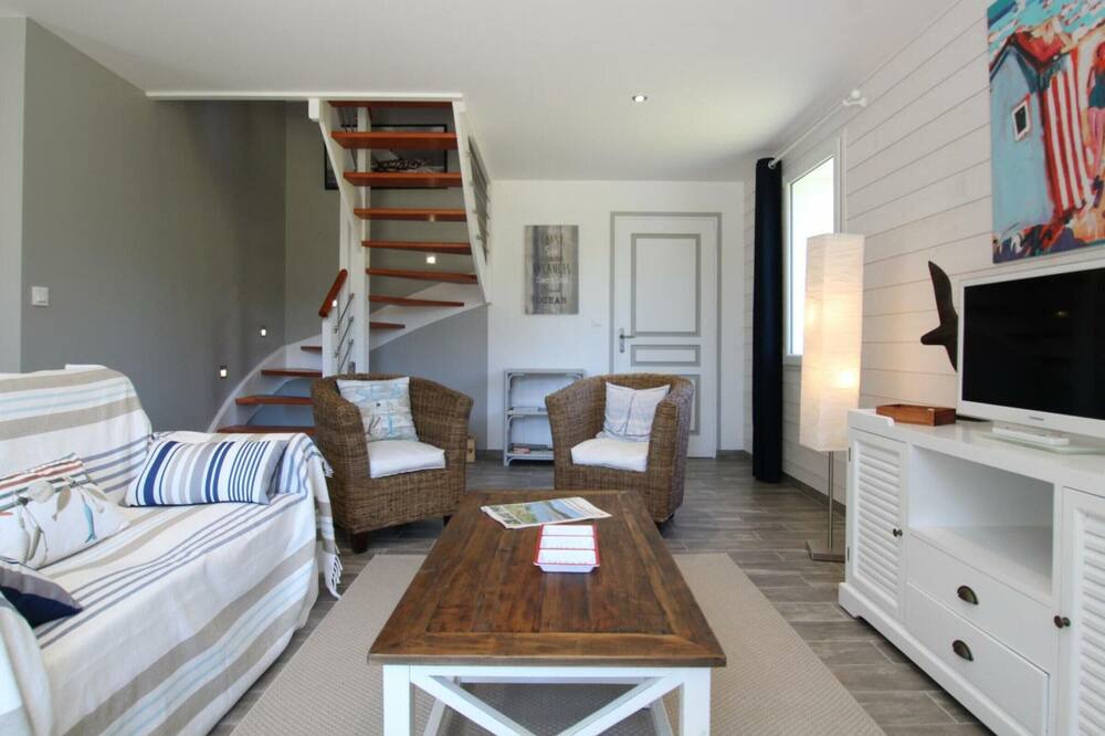 Photo of Livingroom in Blainville-sur-Mer