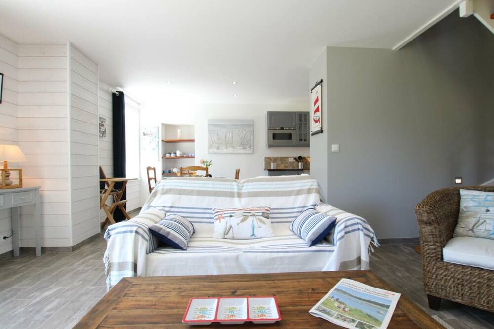 Photo of Livingroom in Blainville-sur-Mer
