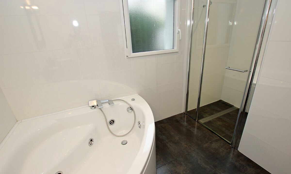 Photo of Bathroom in Plumergat