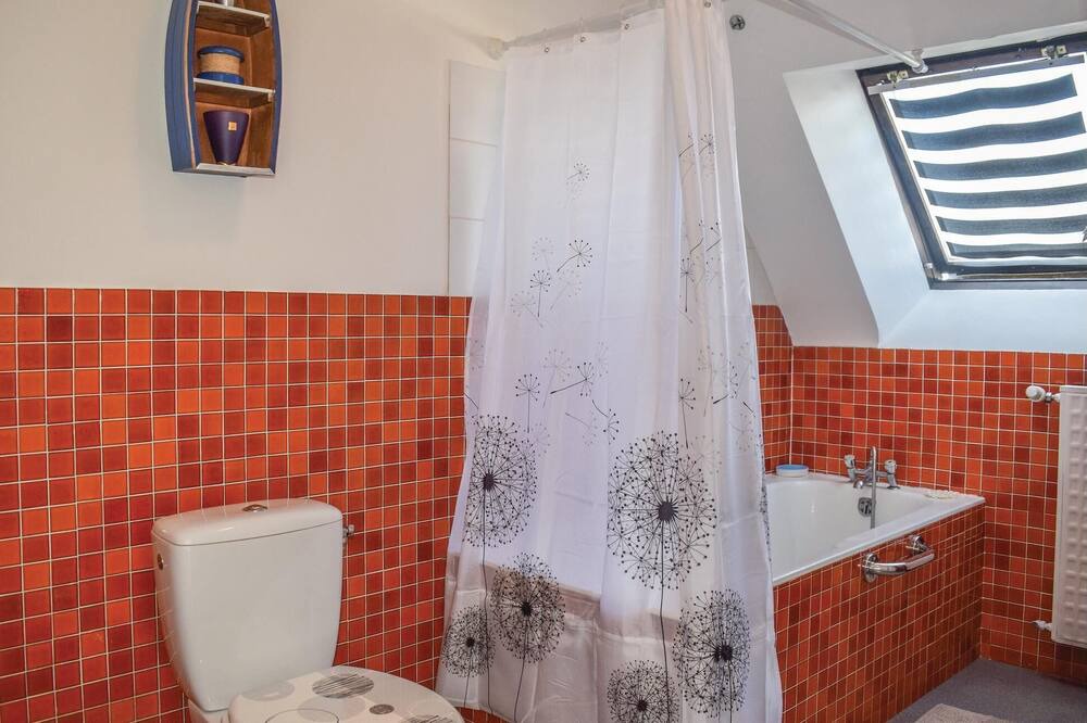 Photo of Bathroom in Paimpol