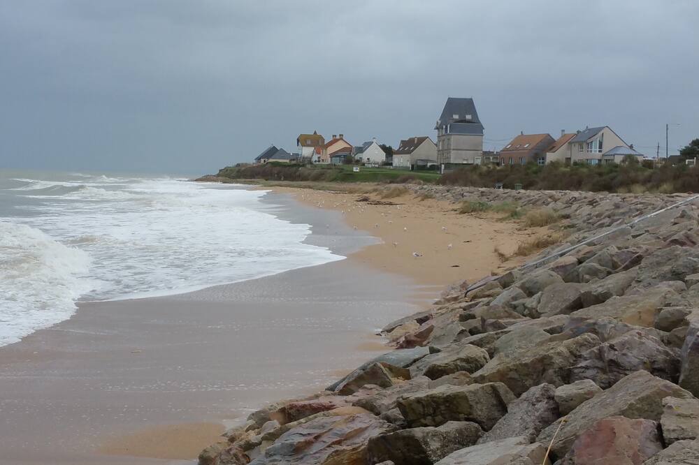 Photo of Others in Bernieres-sur-Mer