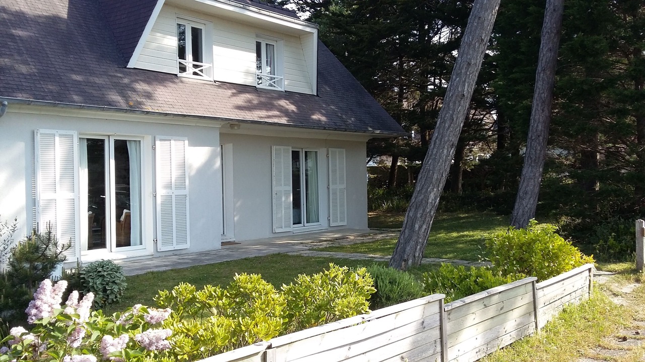 Photo of Buildings in Agon-Coutainville