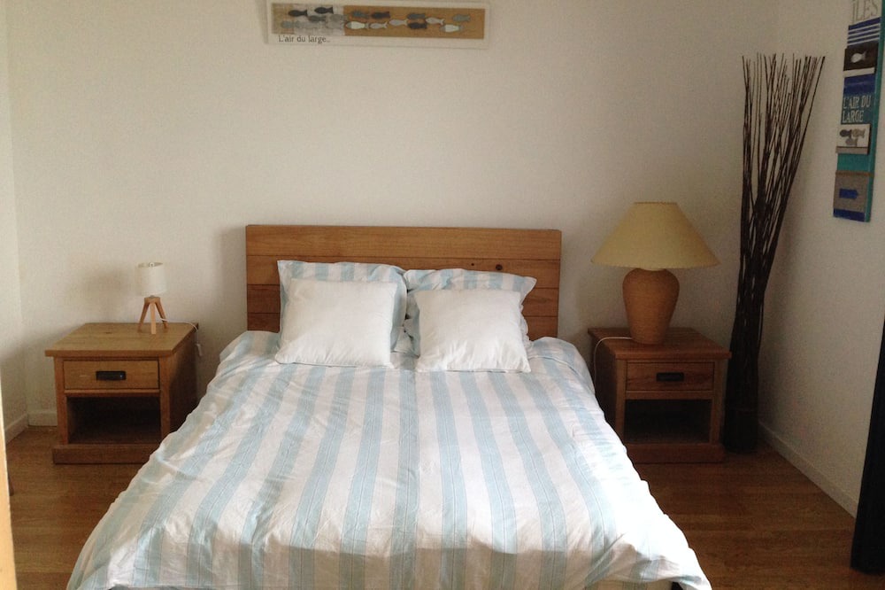 Photo of Bedroom in Plerin