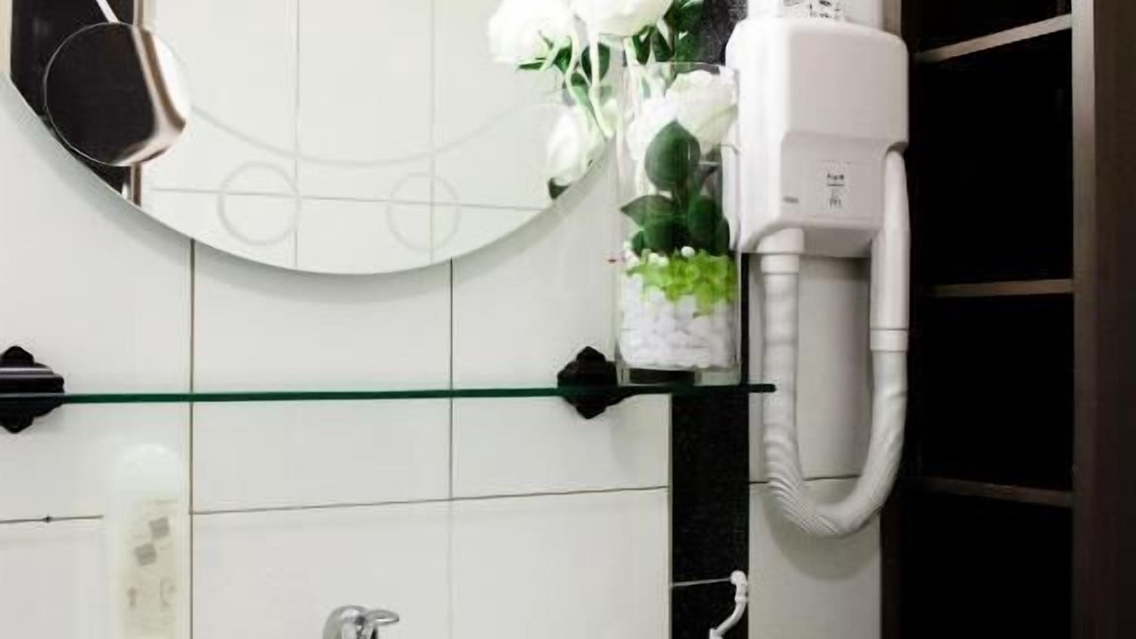 Photo of Bathroom in Richebourg - Saint-Clement